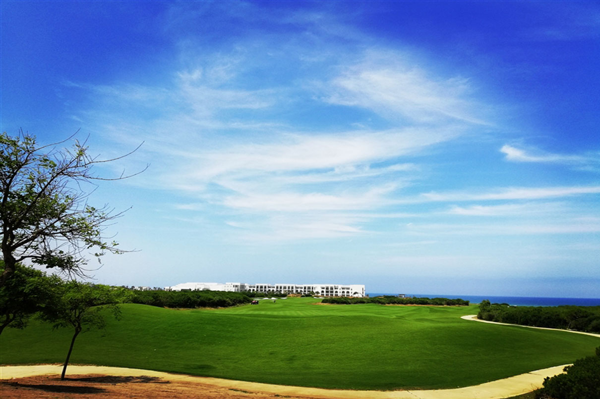 Hilton coastal resort